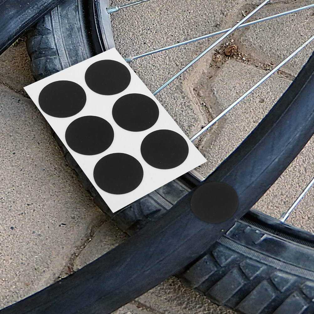 Kit di 18 toppe per la riparaz - Mountain Biking Tube recensione e prezzo